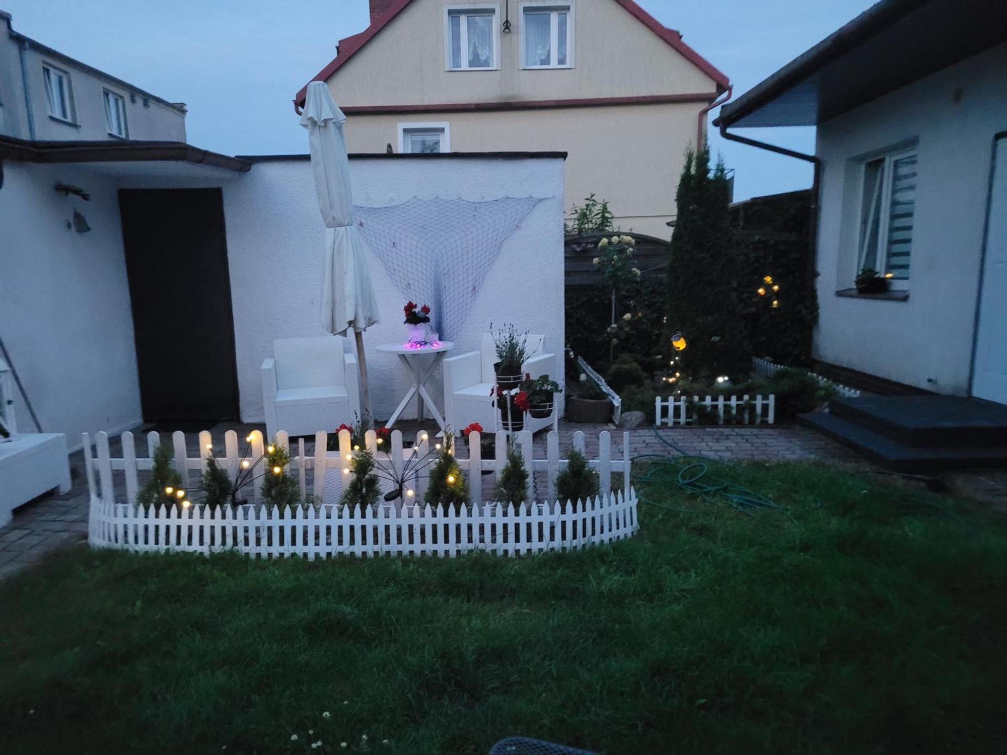 Pokoje Goscinne Galeon W Darlowku Ujście-Darłowskie Exteriör bild